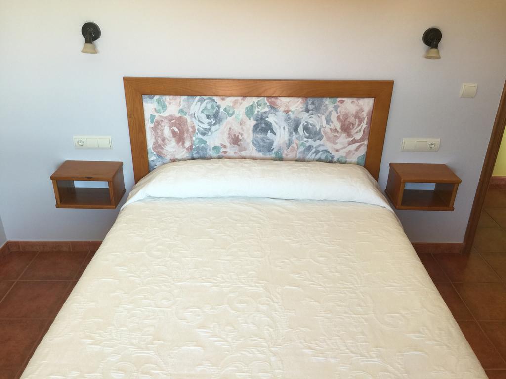 Alojamiento En Entorno Rural Los Trobos Villar de Otero Zewnętrze zdjęcie