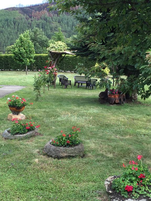 Alojamiento En Entorno Rural Los Trobos Villar de Otero Zewnętrze zdjęcie