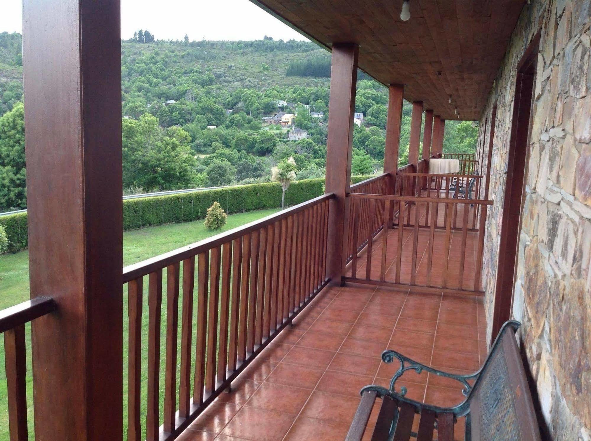 Alojamiento En Entorno Rural Los Trobos Villar de Otero Zewnętrze zdjęcie